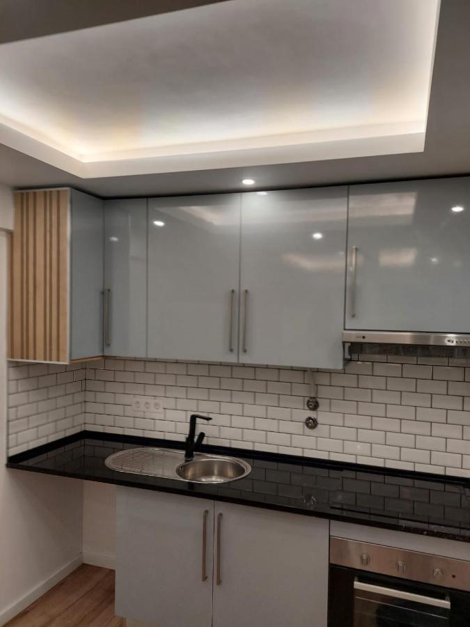 Lisbon South Bay Rooms Almada Ngoại thất bức ảnh